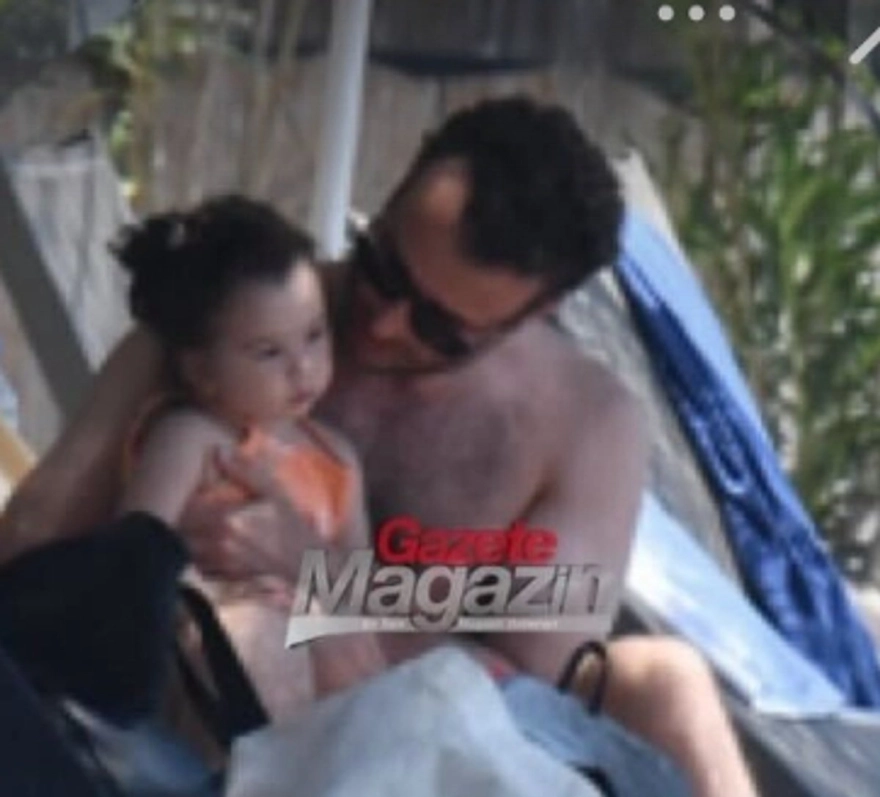 Azra Akın'ın kızı Arya'yı görenler şaşırdı: Resmen ikizi