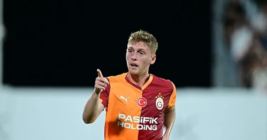 Galatasaray'da genç oyuncunun kontratı uzatıldı!