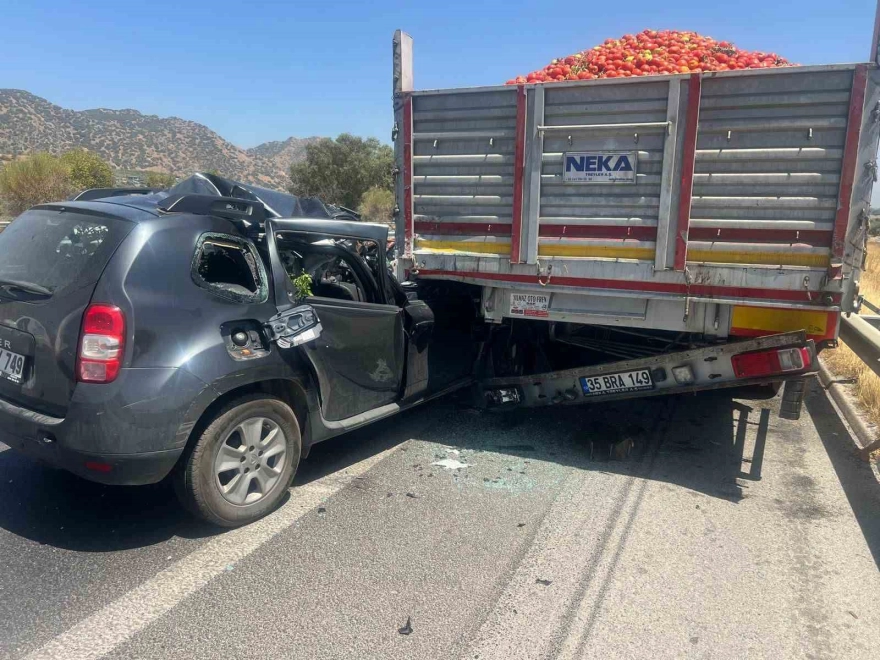 Aydın-İzmir otoyolunda trafik kazası: Bir kişi yaralandı