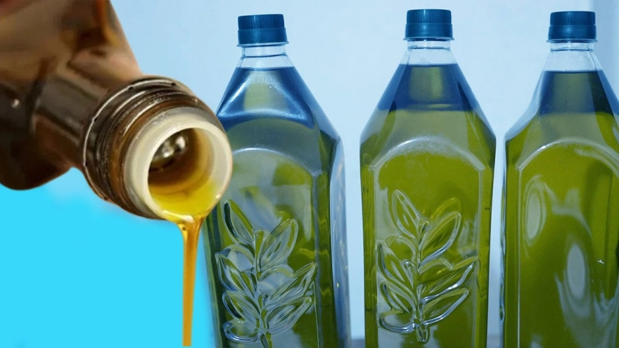 Raflardaki Türk Zeytinyağına Yönelik Kanserojen İddiaları Barkodlarla Çürütüldü