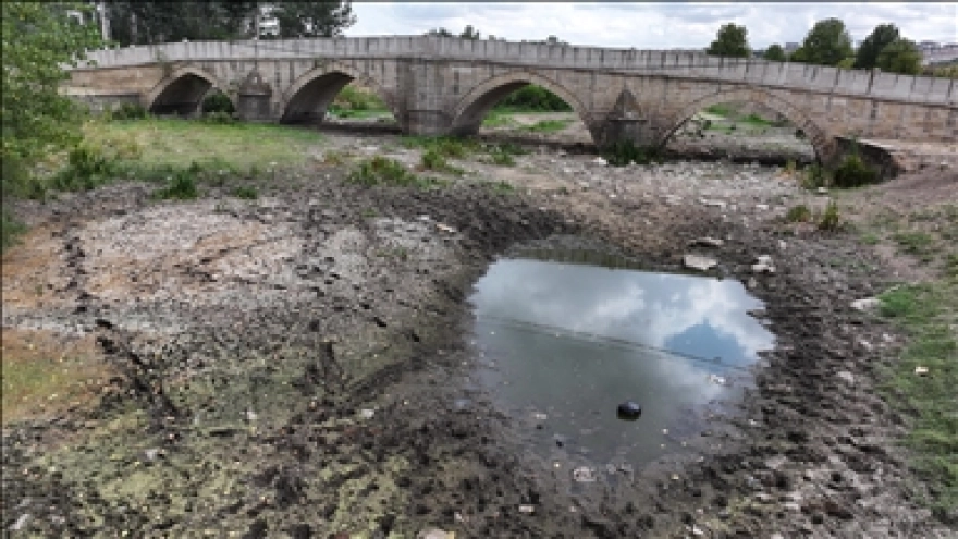 Tunca Nehri'nde Su Akışı Durdu