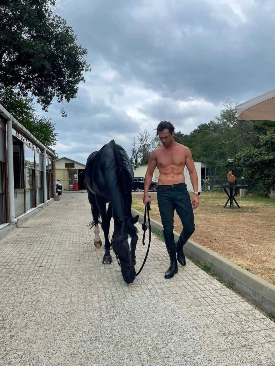 Aras Bulut İynemli'den Sosyal Medyayı Sallayan Paylaşım