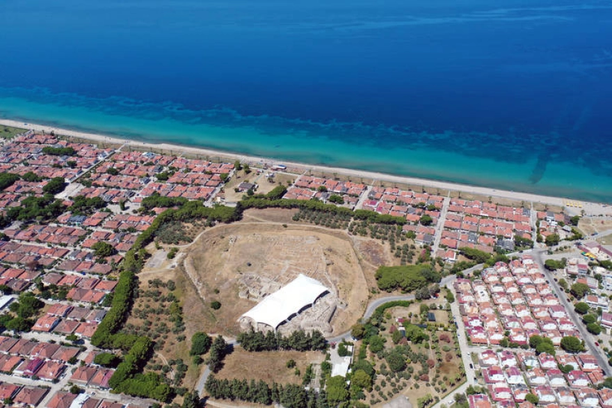 Kadıkalesi'ndeki Kazılarda Cam ve Seramik Üretimine Dair İzler Ortaya Çıkarıldı