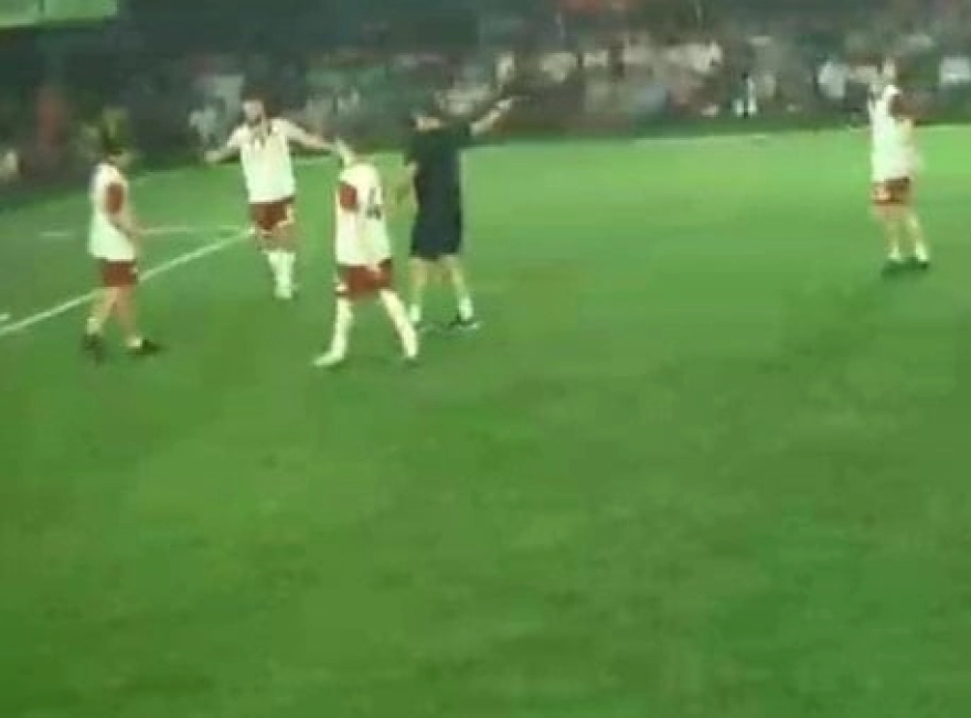 Rize'de futbol turnuvasında çıkan arbede, jandarmanın biber gazı kullanmasıyla son buldu.