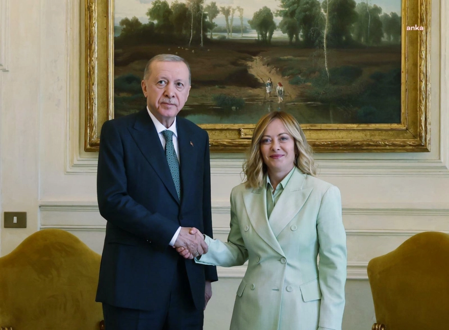 Cumhurbaşkanı Erdoğan, İtalya ve Libya Başbakanlarını İstanbul'da kabul etti.