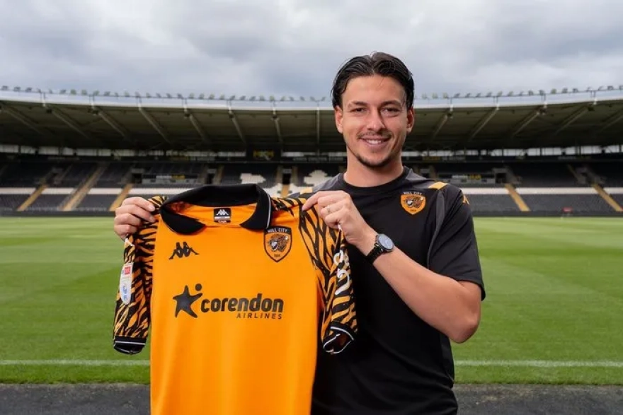 Trabzonspor Enis Destan'ın Hull City'ye Transferini Duyurdu