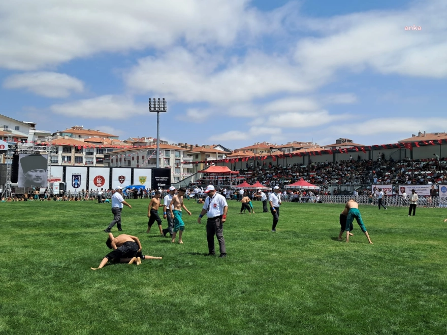 Keçiören Belediye Başkanı Mesut Özarslan, 22. Geleneksel Taha Akgül Karakucak Güreşleri'nin sadece bir spor etkinliği değil, köklü bir geleneğin yansıması olduğunu belirtti.