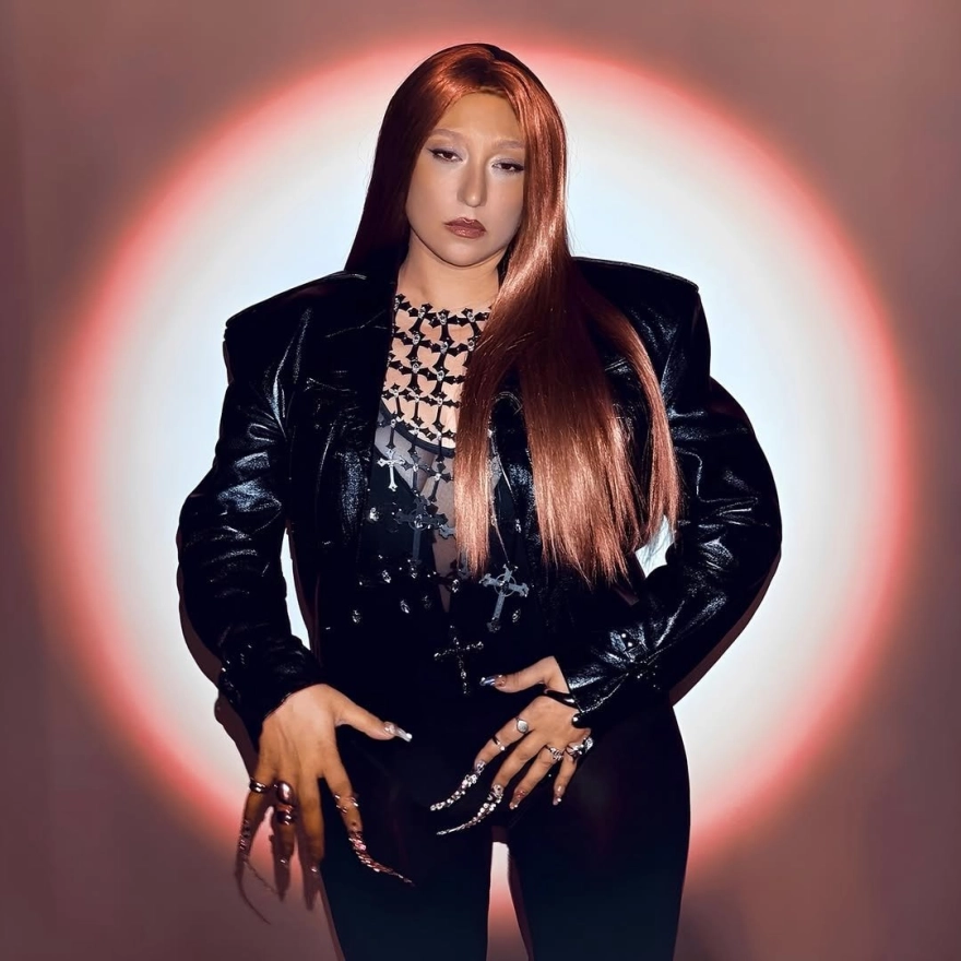 Kalben, yeni tarzıyla bambaşka birine dönüştü.