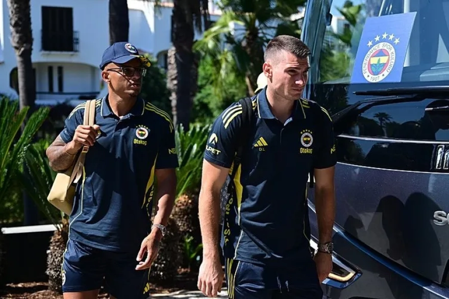 Fenerbahçe'de yıldız oyuncu ayrılıyor: Sürpriz veda kararı