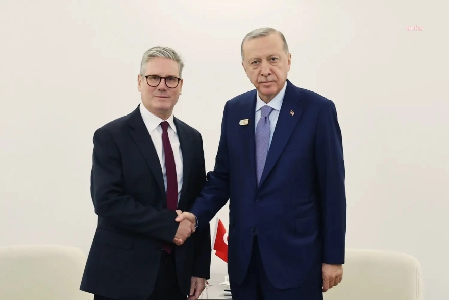 Cumhurbaşkanı Erdoğan, İngiltere Başbakanı Keir Starmer'la bir telefon görüşmesi gerçekleştirdi