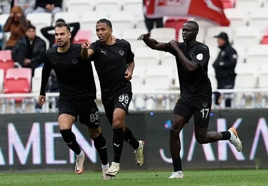 2024-2025 Süper Lig sezonunda en çok penaltı kullanan takımlar açıklandı. Üç takım zirveyi paylaşıyor.