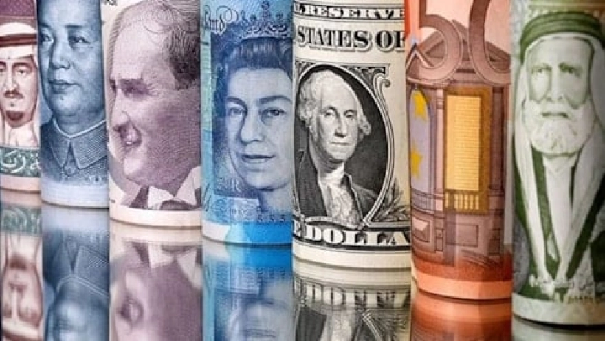 İran'da para biriminden dört sıfır atılmasına ilişkin düzenleme kabul edildi