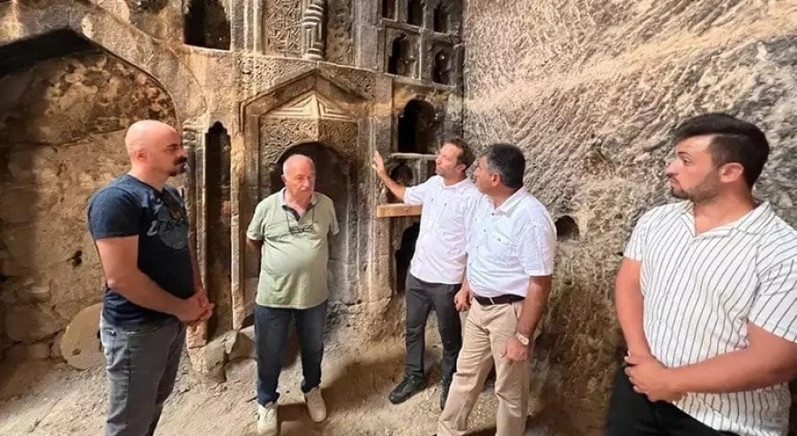 Tesadüfen bulunan 600 yıllık ibadethane odunluktan çıktı