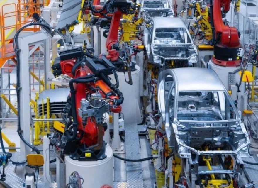 Otomotiv devinde kriz dalga dalga yayılıyor: İşten çıkarma süreci başladı