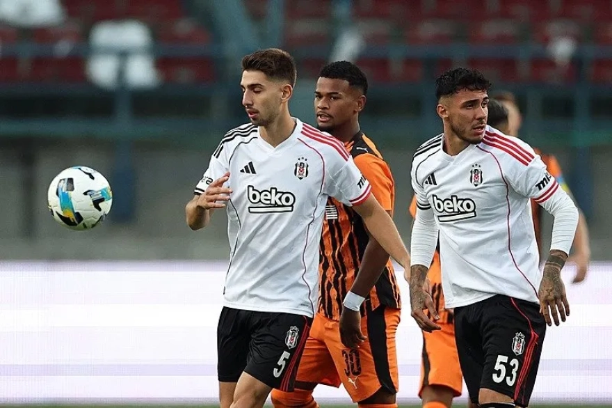 Süper Lig'de yeni sezonun şampiyonluk favorisi ve oranları açıklandı.