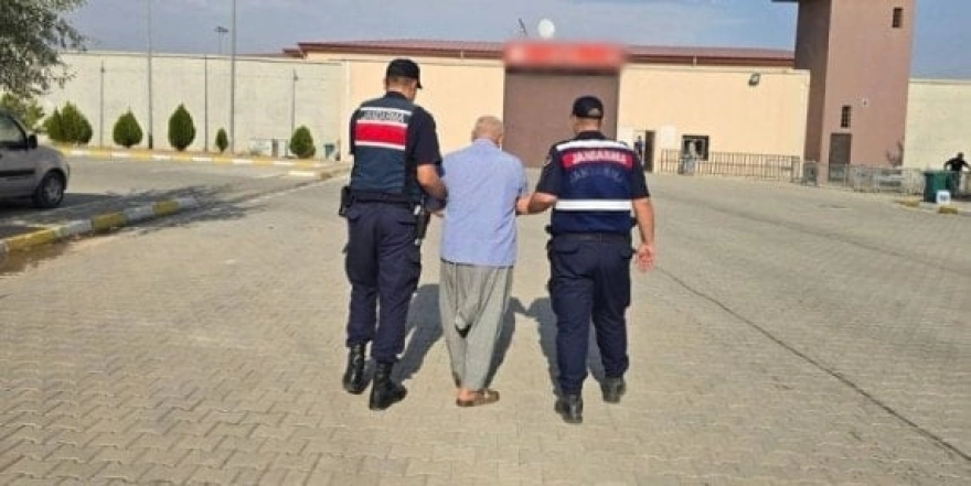 Gizli tanık, babasının işlediği cinayeti üstlenen ağabeyin 'barut izi' oyununu bozdu