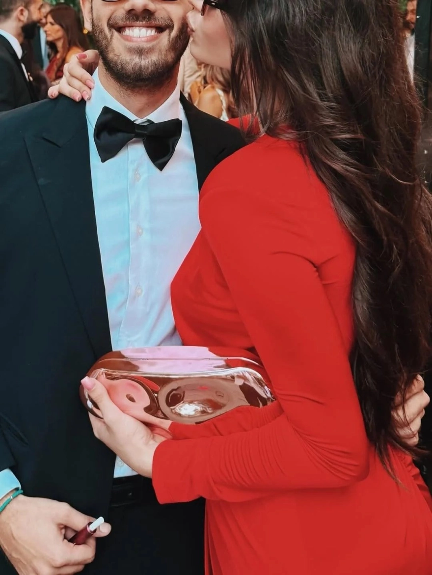 Derin Talu, sevgilisinin 10 yıllık ilişkisi hakkında ilginç bir yorum yaptı.