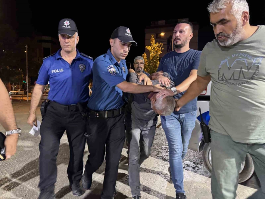 Konya'da babayı ve 11 yaşındaki oğlunu öldüren cinayet zanlısı mısır tarlasında yakalandı