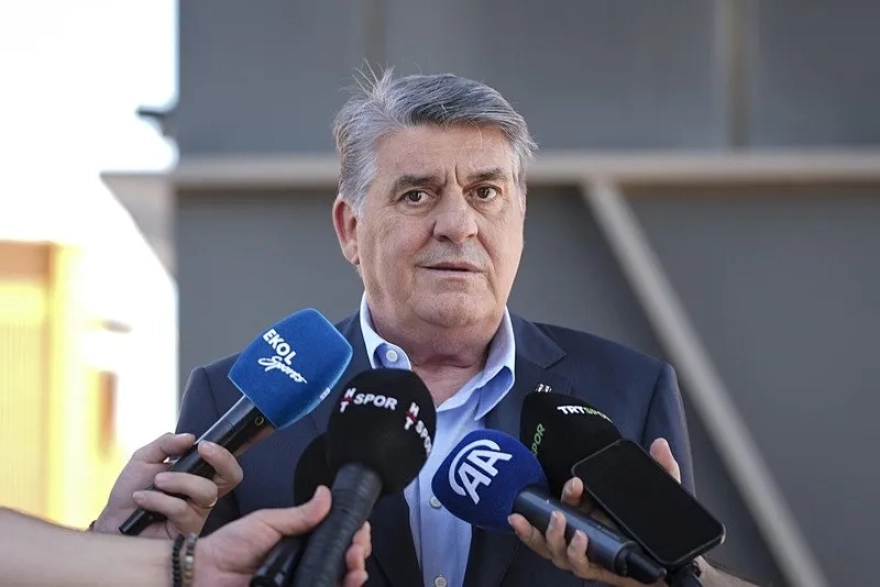 Beşiktaş'ta Teknik Direktör Arayışı: Sergen Yalçın ile Kritik Görüşme