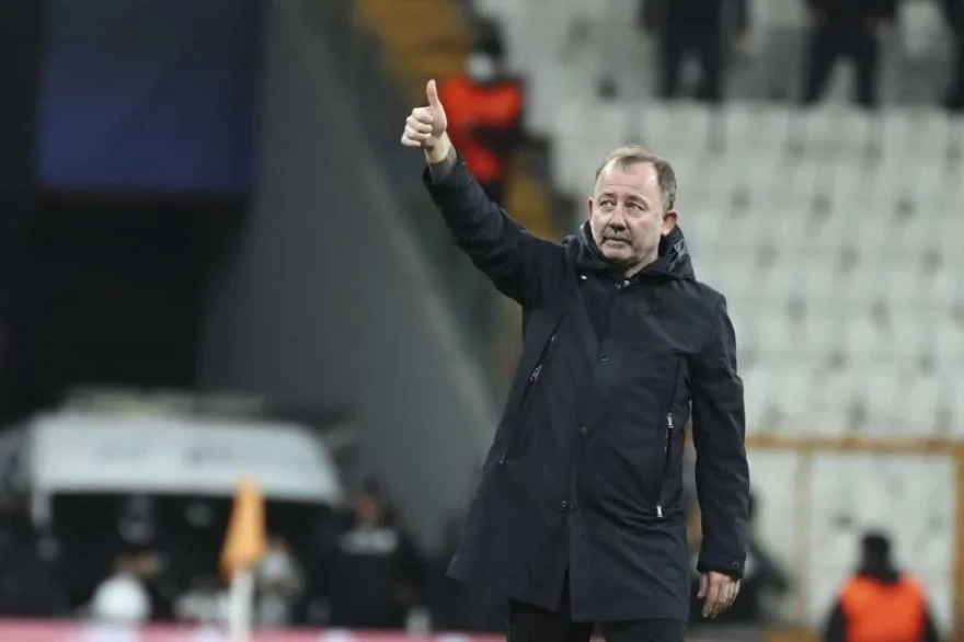 Beşiktaş'ta Teknik Direktör Arayışı: Sergen Yalçın ile Kritik Görüşme