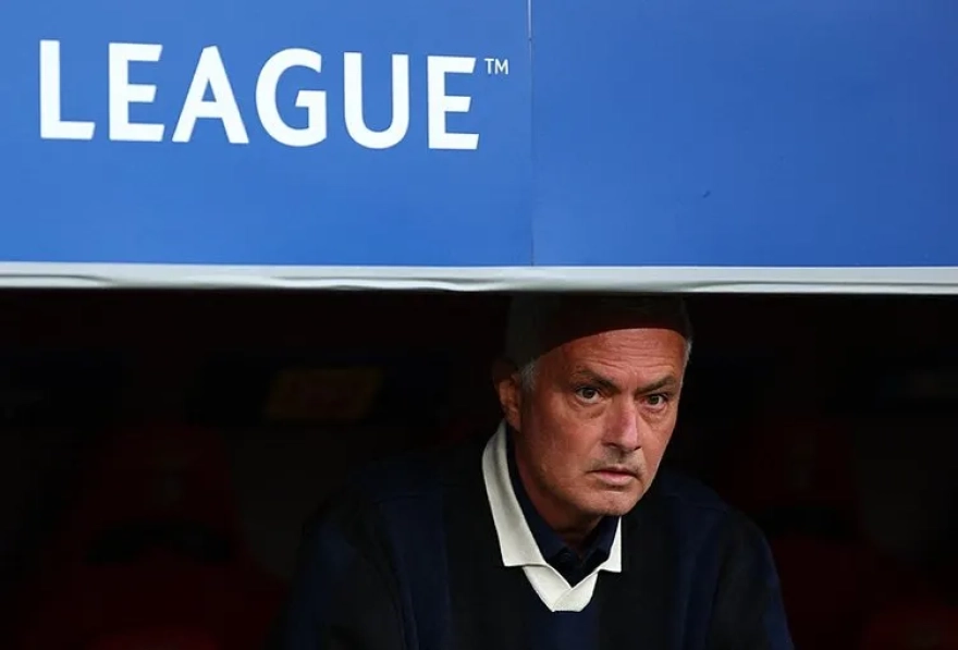 Fenerbahçe'de Önemli Toplantı: İşte Mourinho'nun Ardılı Olacak İsim