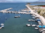İzmir'de deniz yosunları lagünü kapladı
