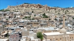 Mardin'in tarihi dokusunu bozan betonarme binaların yıkımı devam ediyor