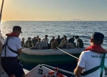 Datça açıklarında sürüklenen bottaki 14 göçmen kurtarıldı
