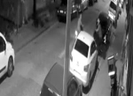 Esenyurt'ta motosiklet hırsızlığı güvenlik kamerasına takıldı