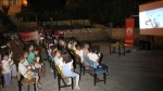 Siirt'te köylerdeki aileler, yıldızların altında film izleme fırsatı buluyor