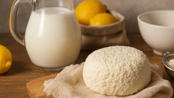 İki Malzemeyle Evde Peynir Yapan Tüketici 500 Lira Tasarruf Ediyor